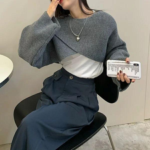 トップス ニット イレギュラー アシンメトリー 無地 ラウンドネック 秋 冬 長袖 おしゃれ 可愛い オルチャン 大人可愛い 韓国ファッション ショート丈 ミニ丈 レ 今季ブランド