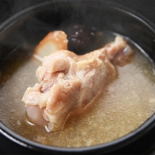 [メール便送料無料]参鶏湯風スープ サムゲタン400g　2袋　 無添加　日本国内加工 韓国キッチン オンガネジャパン | オンガネジャパン | 01