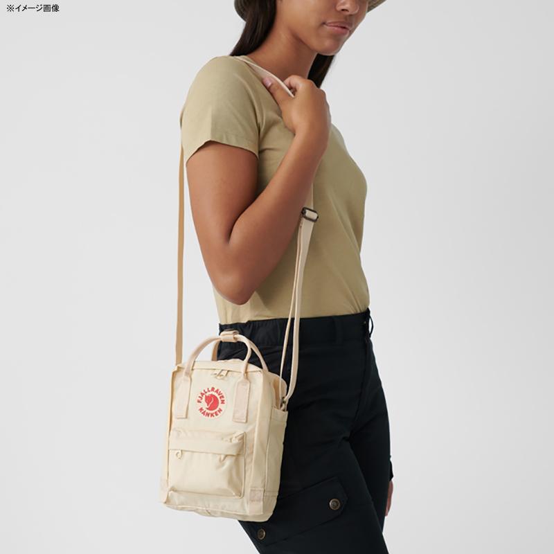 FJALLRAVEN 24春夏 Kanken Sling(カンケン スリング) 2.5L Black｜naturum-fashion｜06