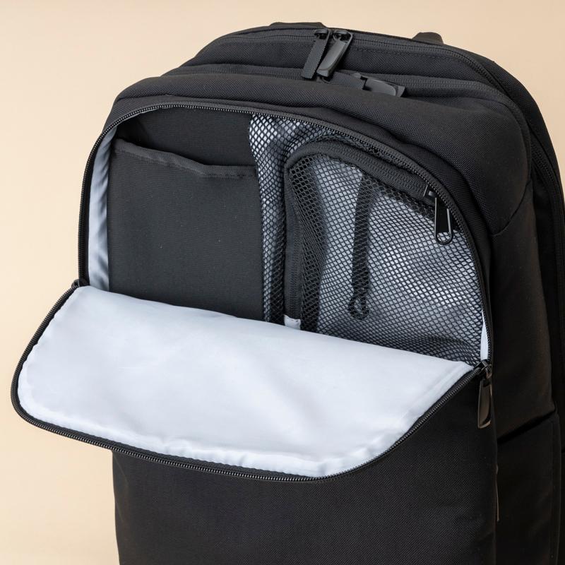 デイパック・バックパック コールマン(Coleman) アウトビズ トラベル バックパック(OUTBIZ TRAVEL BACKPACK) 約26L ブラック