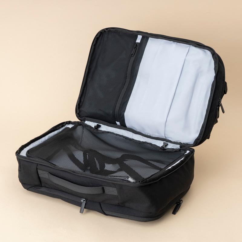 デイパック・バックパック コールマン(Coleman) アウトビズ トラベル バックパック(OUTBIZ TRAVEL BACKPACK) 約26L ブラック