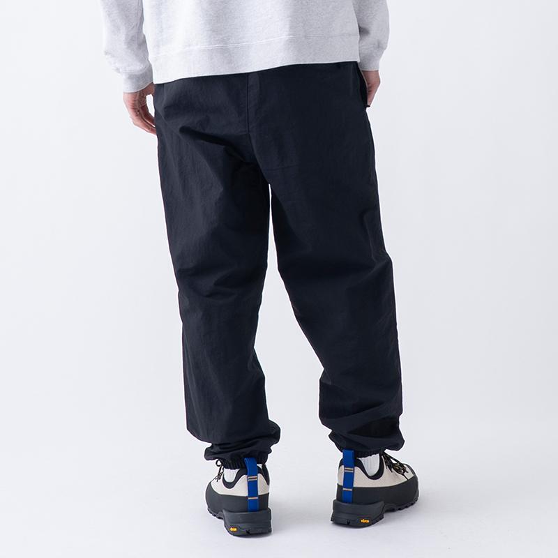 THE NORTH FACE バーサタイルパンツ ブラック Sサイズ THE NORTH FACE（ザ ノースフェイス） パンツ(メンズ) バーサタイル