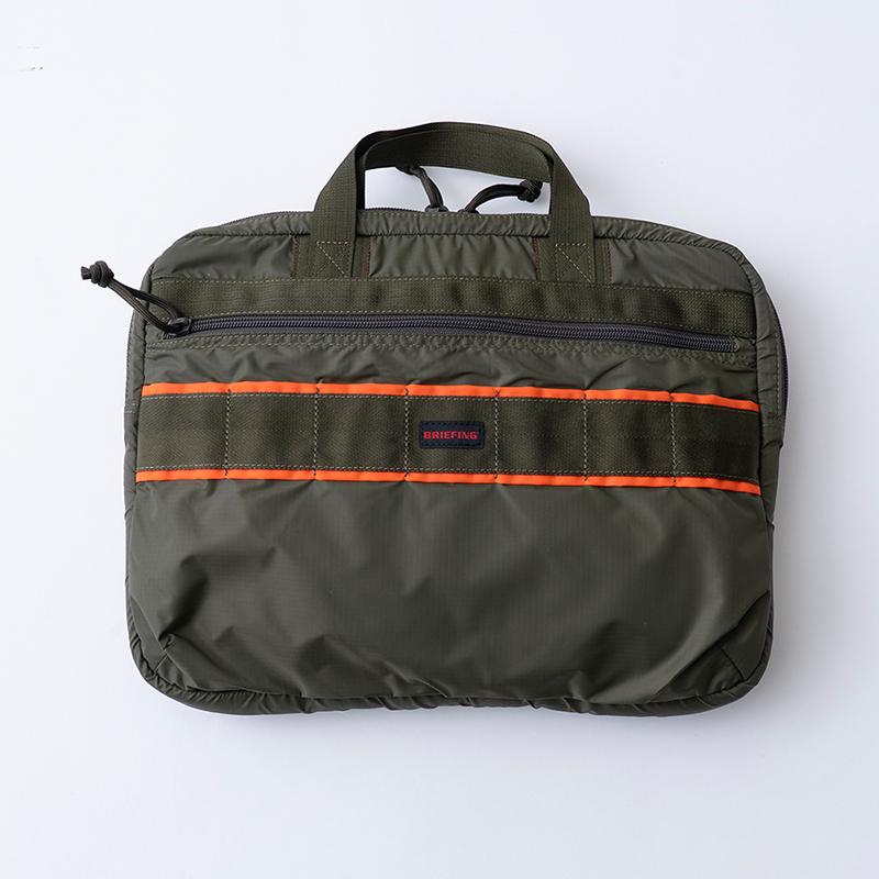 美品 BRIEFING PP-6 PLUS MW オリーブ① ビジネスバッグ ブリーフィング PP LAPTOP SLEEVE WIDE FREE OLIVE