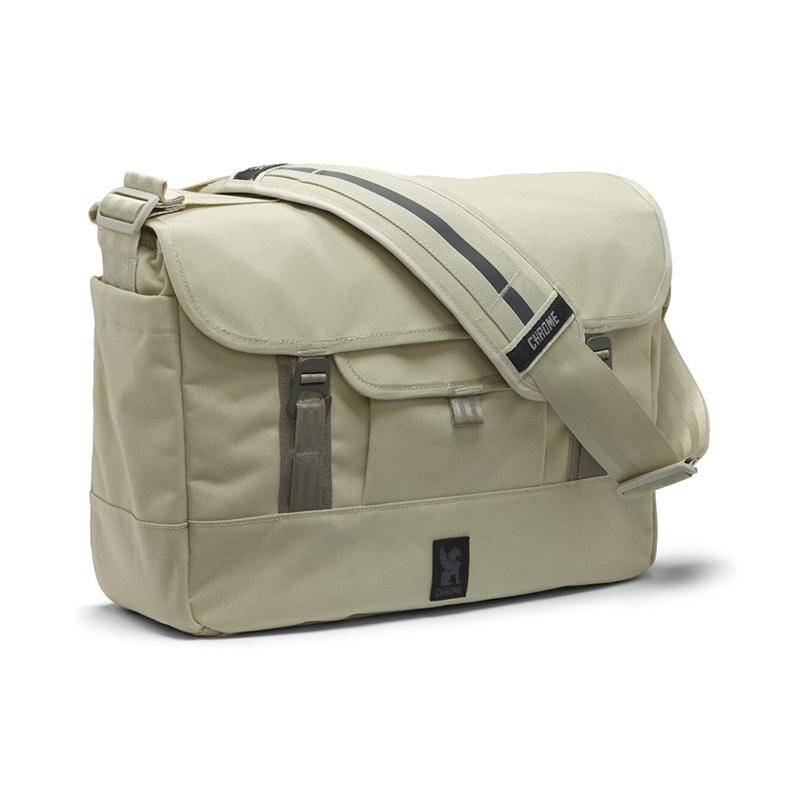 CHROME  MIDTOWN 20L MESSENGER(ミッドタウン 20L メッセンジャー)  20L  SANDSTONE CHROME（クローム） CHROME MIDTOWN 20L MESSENGER(ミッドタウン 20L