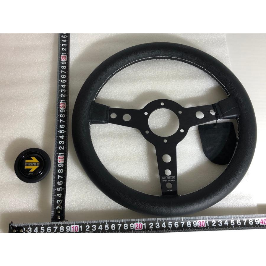 MOMO ☆在庫有☆ P-8 プロトタイプ ブラック 320mm フラット MOMO ☆在庫有☆ P-8 プロトタイプ ブラック 320mm フラット