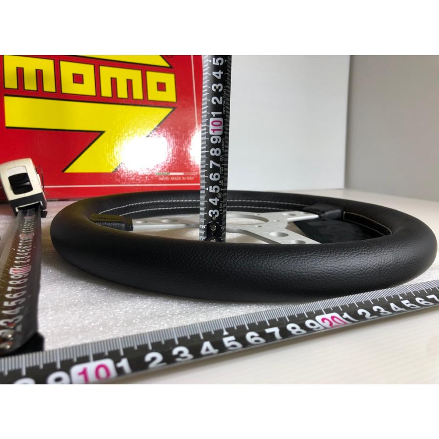 MOMO ☆在庫有☆ P-9 プロトタイプ シルバー 320mm フラット MOMO ☆在庫有☆ P-9 プロトタイプ シルバー 320mm フラット