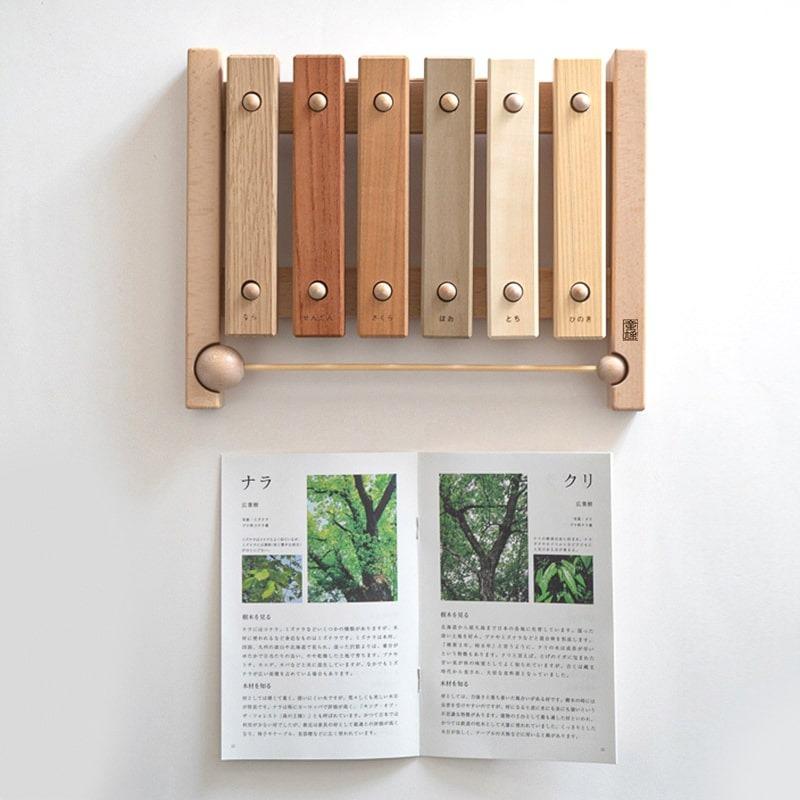 小さな森の合唱団 童謡版 オークヴィレッジ Oak Village 音色も豊かな知育玩具。持ち運びも便利な小サイズの画像