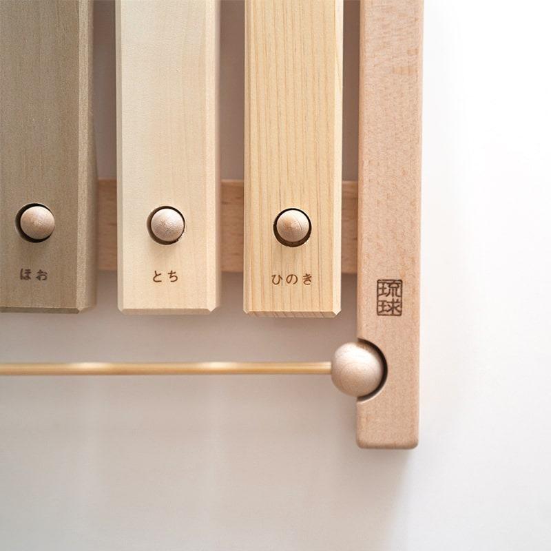 小さな森の合唱団 琉球版 オークヴィレッジ Oak Village 音色も豊かな知育玩具。持ち運びも便利な小サイズの画像