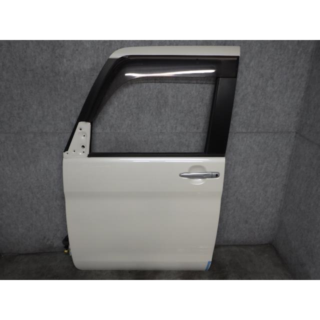 タント DBA-LA600S 左フロントドアASSY W24 白パール 67002-B2350【同