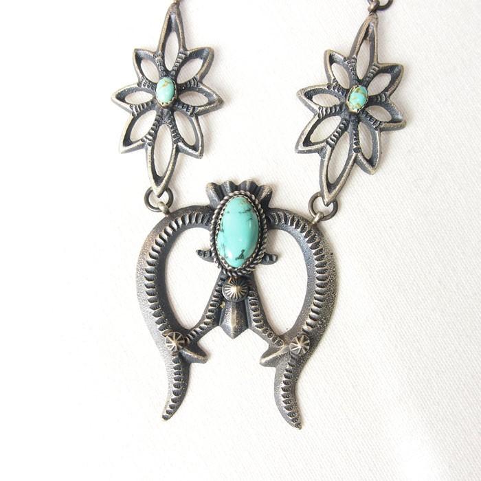 ナバホ族　ターコイズ　ペンダント　Eva & Linberg Billah インディアンジュエリー ナバホ 