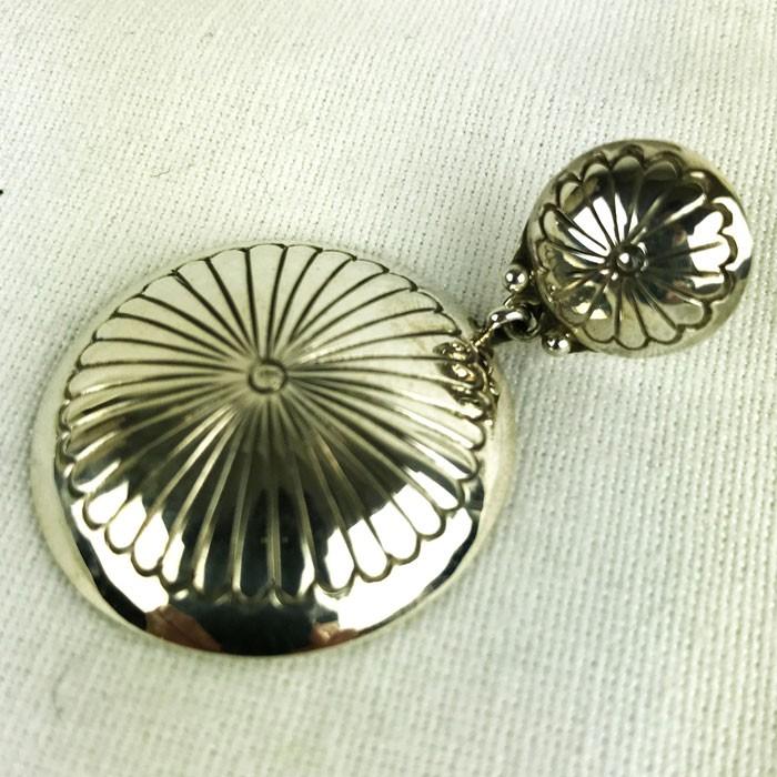 インディアンジュエリー　ピアス　ナバホ インディアンジュエリー ナバホ族 マン イン ザ メイズ ピアスINDIAN