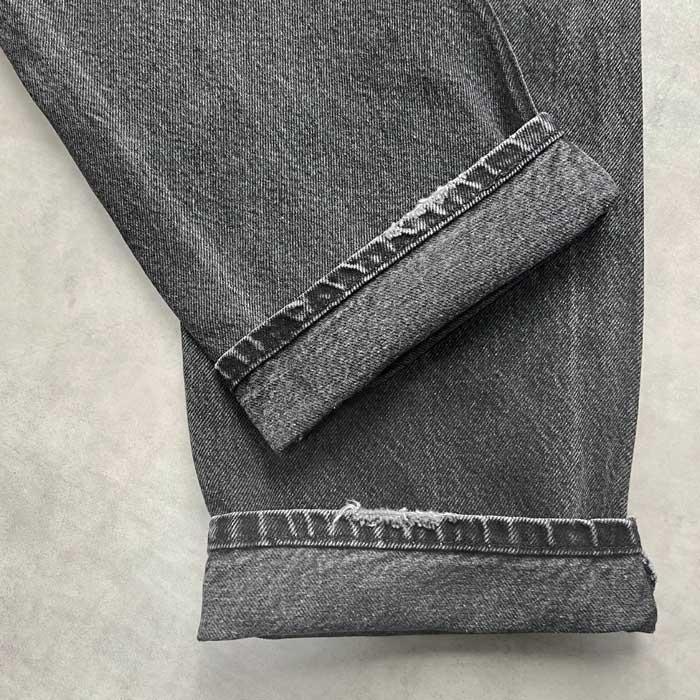 90's Levi's 505 PIECE-DYEING BLACK JEANS MADE IN USA W38L32 90's Levi's 505 PIECE-DYEING BLACK JEANS MADE IN USA W38L32
