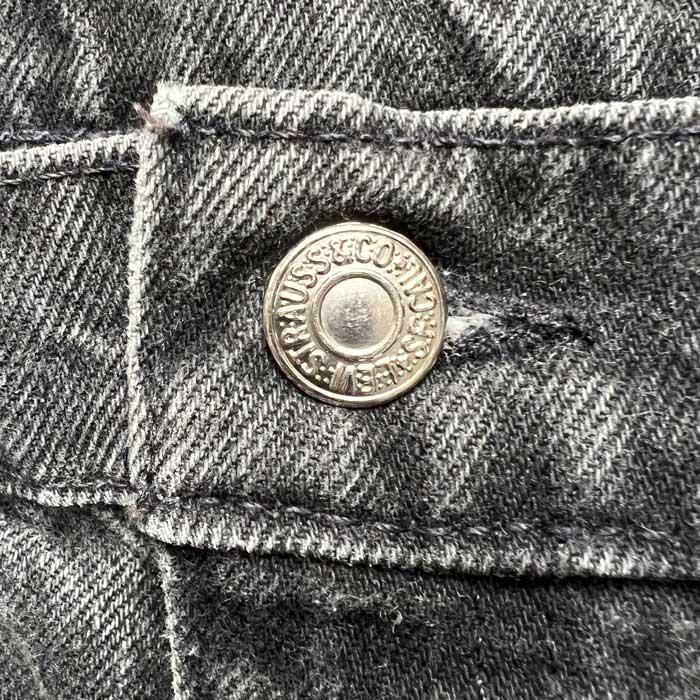 90's Levi's 505 PIECE-DYEING BLACK JEANS MADE IN USA W38L32 90's Levi's 505 PIECE-DYEING BLACK JEANS MADE IN USA W38L32
