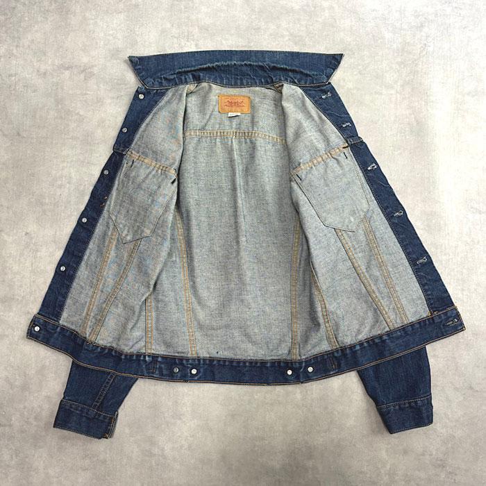 70's LEVI'S 70505-0217 Denim Trucker Jacket SIZE/34 Made in 70's LEVI'S 70505-0217 Denim Trucker Jacket SIZE/34 Made in