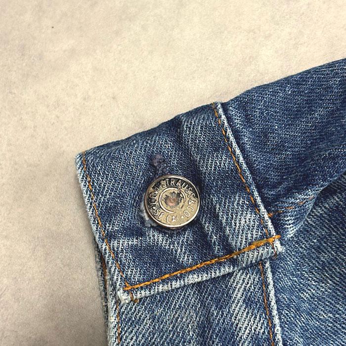 80's LEVI'S 70506-0216 Denim Trucker Jacket SIZE/48 Made in 80's LEVI'S 70506-0216 Denim Trucker Jacket SIZE/48 Made in