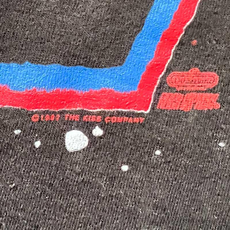90'S KISS Winter Land All-Over-Print T-Shirts Made in USA BLACK/XL
