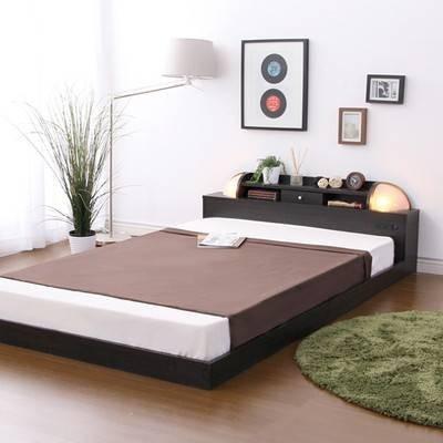 ベッド ダブル ローベッド 低い 宮 棚 スマホ メガネ リモコン ラック ライト 木製 北欧 高級 コンセント 充電 おしゃれ 照明 ポケットコイル マットレス付 黒木