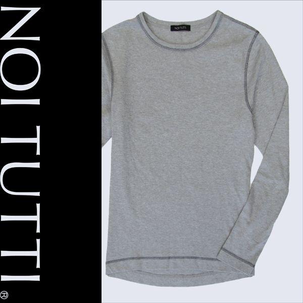 スリム長袖Tシャツ