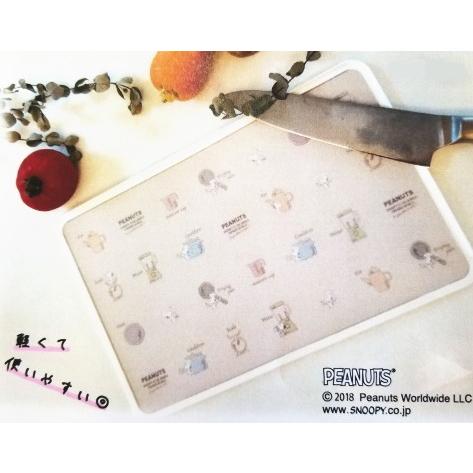 スヌーピー カッティングボード まな板 日本製 メール便なら 240で全国へ キッチン Snoopy グッズ カットボード バーベキュー キッチン 台所用品 Spy 3 Usプラザ ファッション雑貨 ナスカ 通販 Yahoo ショッピング