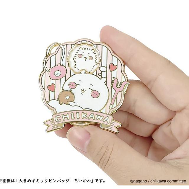 ちいかわ 大きめギミックピンバッジ メール便なら何個でも220円で全国