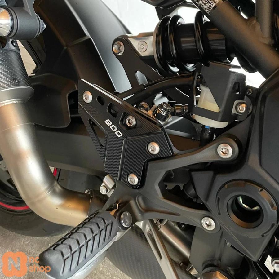 並行輸入品】 バイク用アクセサリー CNC フットペグ フットレスト リア
