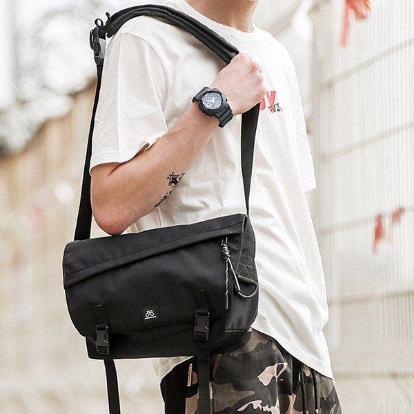 22年製 新品 バッグ メンズ ショルダーバッグ メッセンジャーバッグ レディース ボデ メンズ ショルダーバッグ メッセンジャーバッグ レディース ボディバッグ 斜めがけバッグ 鞄 自転車 通勤 通学 軽量 大容量 アウトドア Www Threeriversofs Com