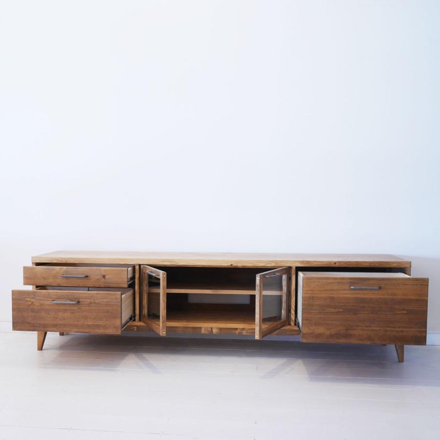 大幅値下げ中！NEALDテレビボード 150cm 無垢材 ブラウン 北欧 大幅値下げ中！NEALDテレビボード 150cm 無垢材 ブラウン 北欧