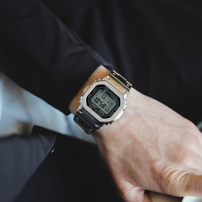 【美品】カシオ G-SHOCK　GMW-B5000D-1JF　保証あり G-SHOCK 2年保証 GMW-B5000D-1 CASIO カシオ Gショック フルメタル