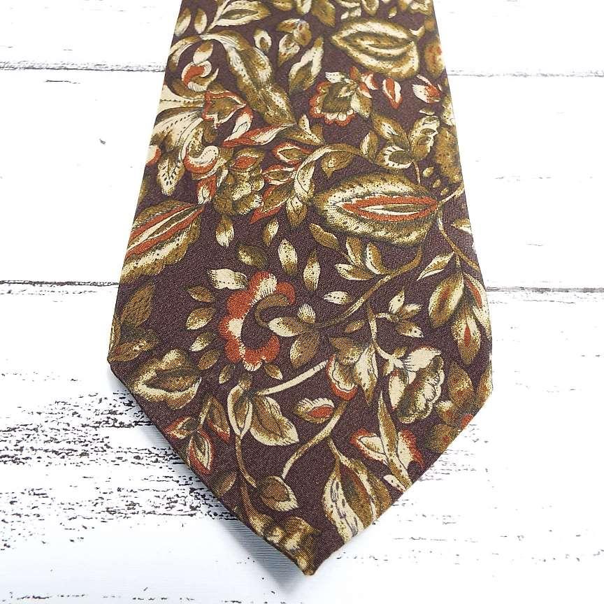 昭和レトロ】Breeze（T's COLLECTION） 植物・花柄 ブラウン系ネクタイ