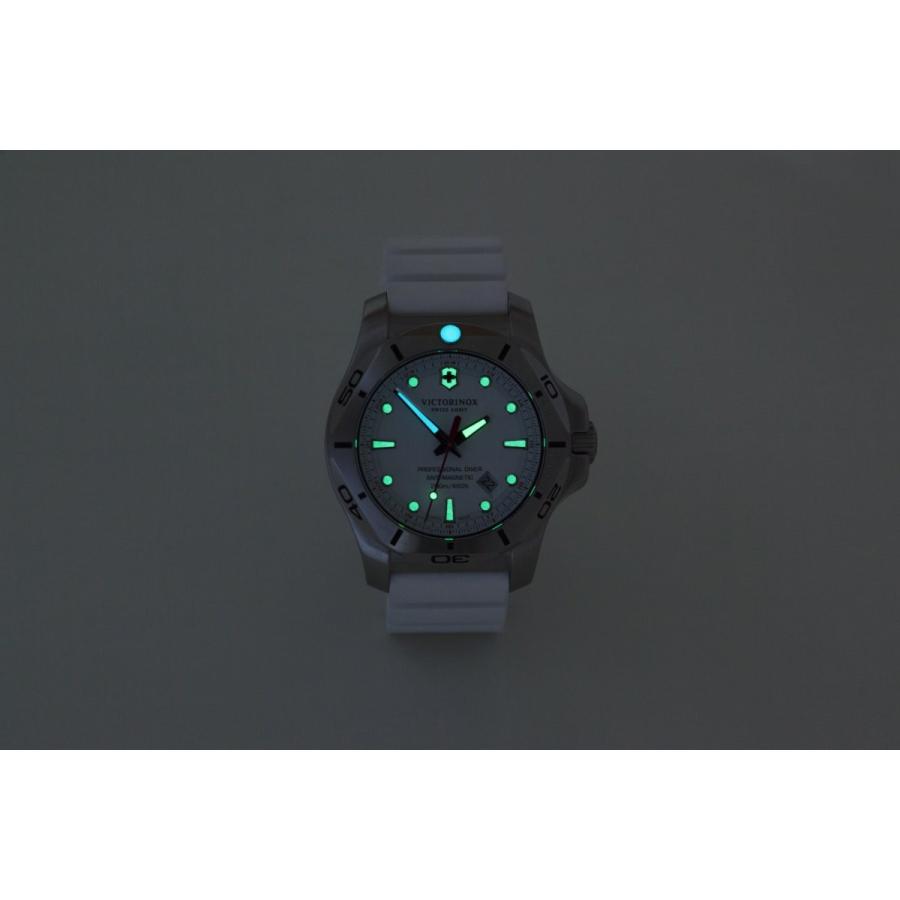 アート・デザイン・音楽 Designed by Apple in California MLXF2J/A VICTORINOX （豪華おまけ有） ビクトリノックス 日本限定カラー