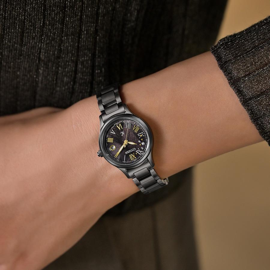 CITIZEN ECO-DRIVE ソーラー電波 腕時計 黒文字盤 XC シチズン クロスシー LIGHT in BLACK 限定 エコドライブ 電波時計