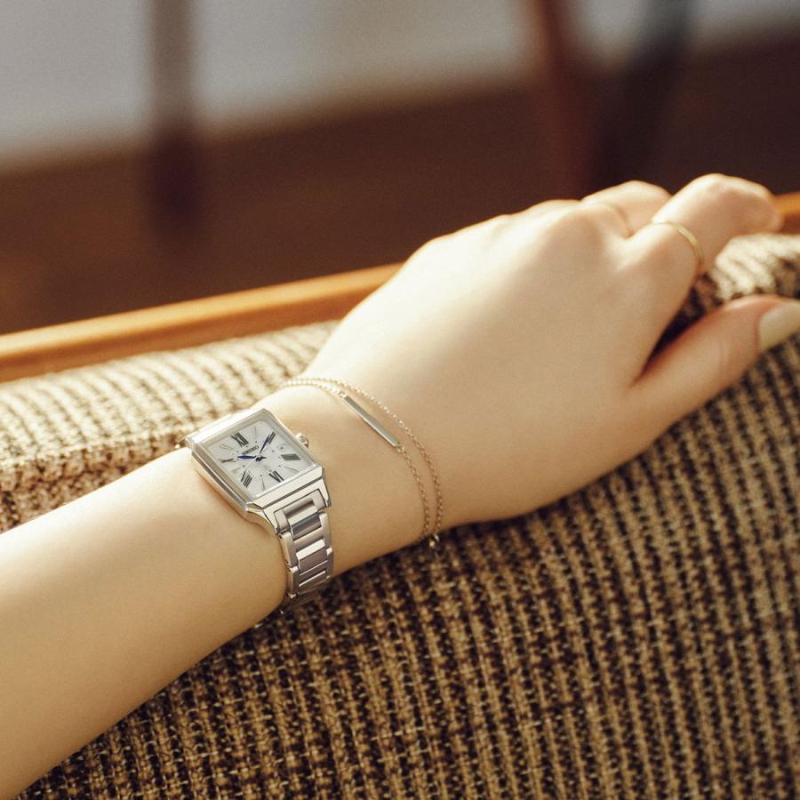 【新品・未使用・美品】SEIKO LUKIA ソーラー電波時計【SSVW209】 LUKIA （豪華おまけ有） ルキア セイコー 電波 ソーラー 腕時計