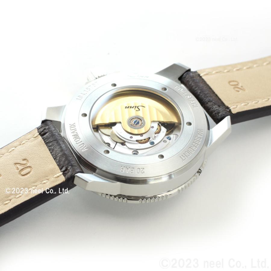 Sinn 104 自動巻き時計 グレー 美品中古 インストゥルメント・ウォッチ Sinn（ジン） （豪華おまけ有） 104.ST.SA.IW 自動巻 腕時計 メンズ