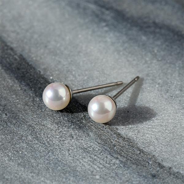 ピアス 金属アレルギー対応 セカンドピアス 誕生日 プレゼント チタン キャッチ 本パール[両耳販売] |  | 03