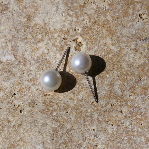 ピアス 金属アレルギー対応 セカンドピアス 誕生日 プレゼント チタン キャッチ 本パール[両耳販売] |  | 10