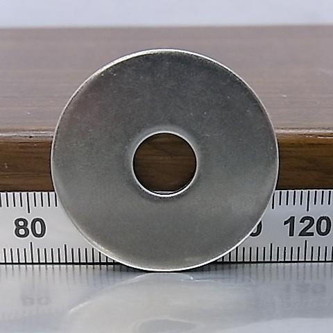 外径32センチ アルミ スペーサー M8 用 内径8.2mm 外径20mm 長さ30mm 2個入