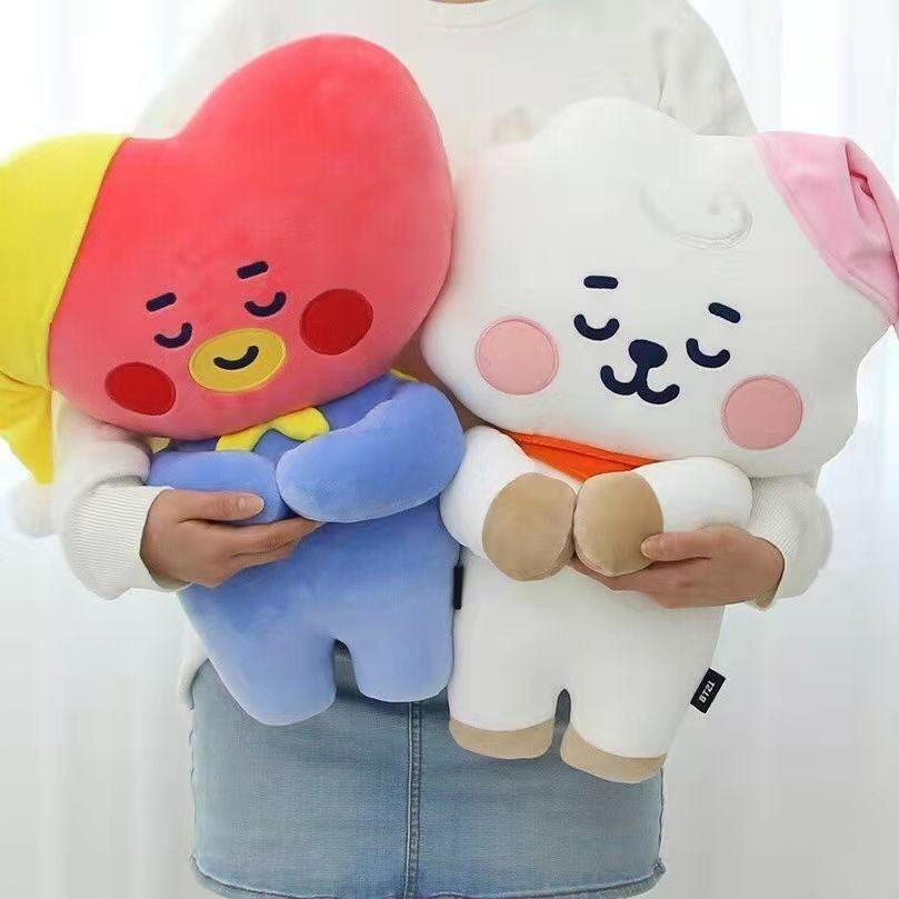 Bts Bts グッズ Bt21 ぬいぐるみ 抱きまくら 抱き枕 かわいい アルバム Bts お昼寝 彼女 誕生日 子供 クリスマスプレゼント ギフト お歳暮 Kk 01 猫バドストア 通販 Yahoo ショッピング
