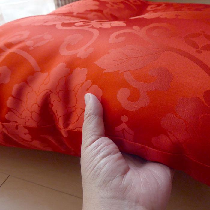 日本製 正絹座布団 赤 祝寿座布団 長寿御祝い 唐草座布団 65