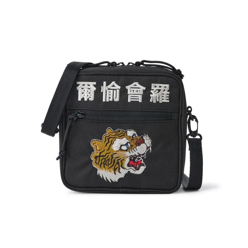 NEW ERA（ニューエラ） 山本寛斎 コラボ ショルダーバッグ スクエア