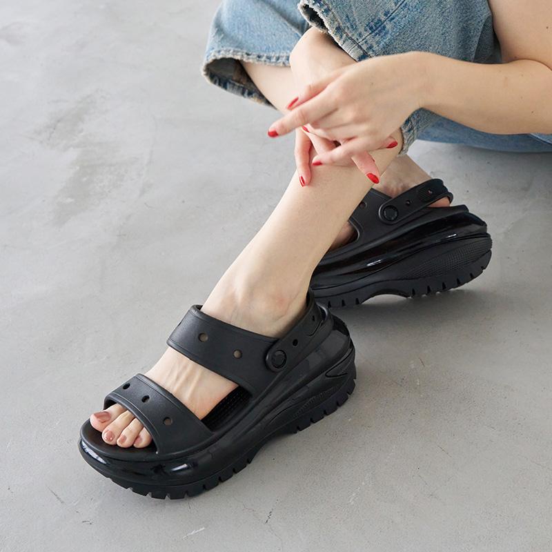 美品Crocs メガ クラッシュ クロッグ 　ブラック 厚底サンダル　27cm クロックス メガクラッシュ サンダル 厚底｜Crocs公式