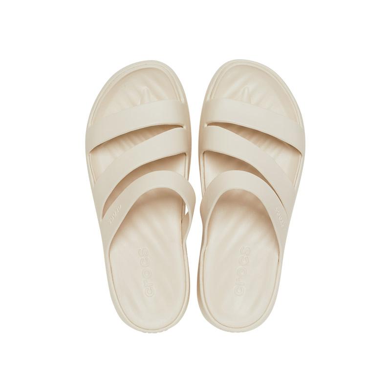 [CROCS] GETAWAY STRAPPY 女性用サンダル Amazon.com: Crocs Women's Getaway Strappy Sandals, Black, 4