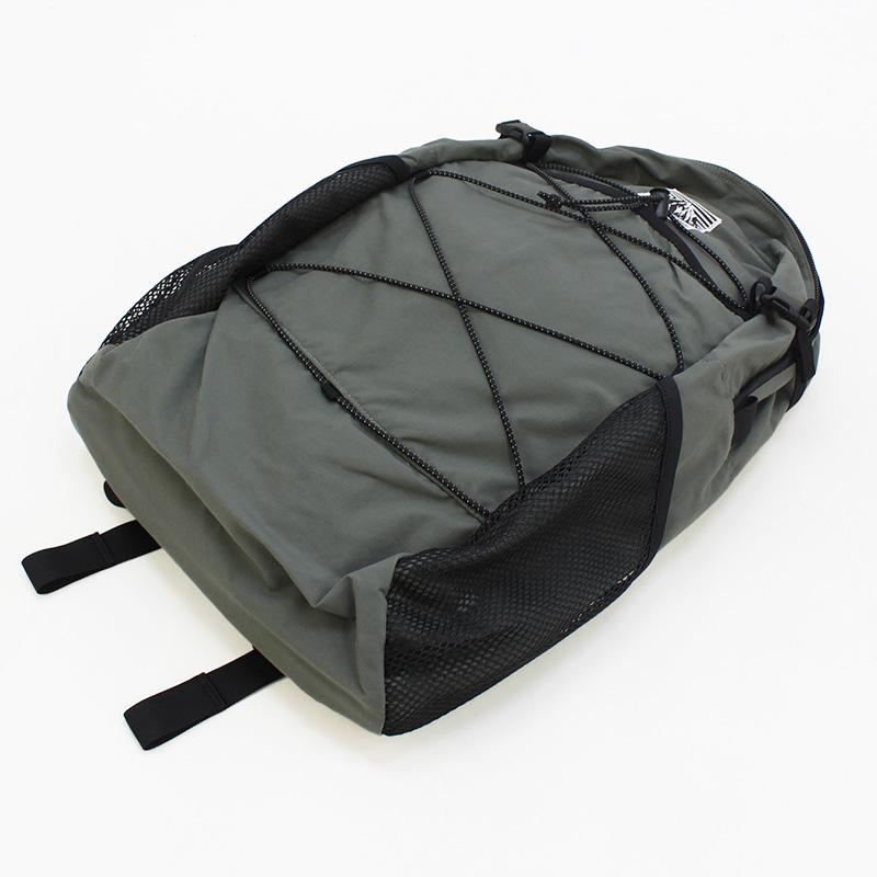マウントレイニアデザイン リュック MT.RAINIER DESIGN BUNGEE PACK