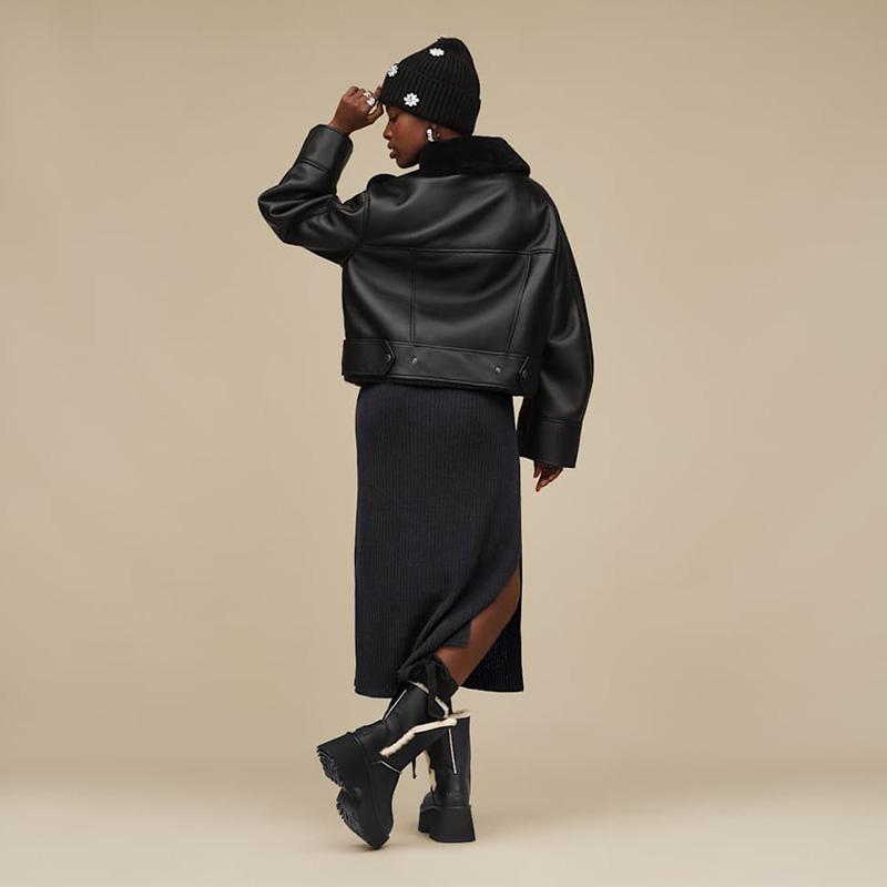 UGG ／エンベリッシュド ニット カフ ビーニー ニット帽 ブラック UGG（アグ） レディース ビジュー付き ニット帽 エンベリッシュド