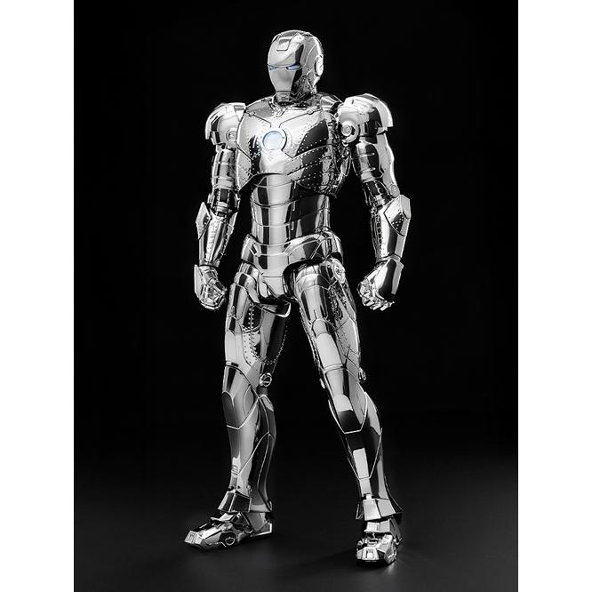 【送料無料】2025/12発売 [グッズ]/マーベル・スタジオ インフィニティ・サーガ DLX アイアンマン・マーク2(クローム・エディション)【スリーゼロ】 の商品画像