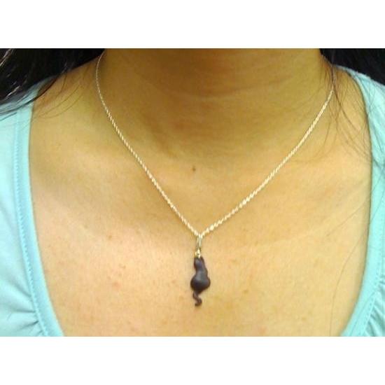 黒猫ペンダントトップ クロネコ 日本製 SILVER925 : サンティッロ