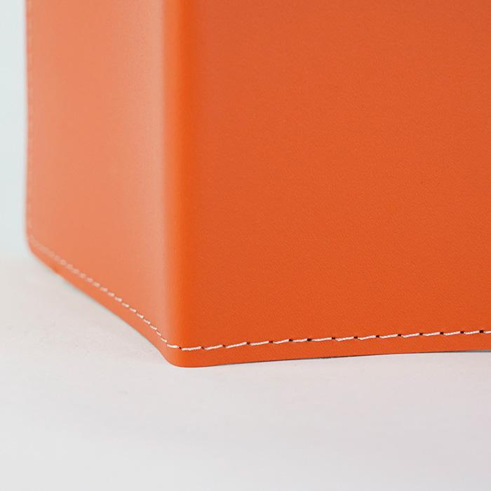 MoMA モマ パスポートケース MOMA RECYCLED LEATHER PASSPORT CASE
