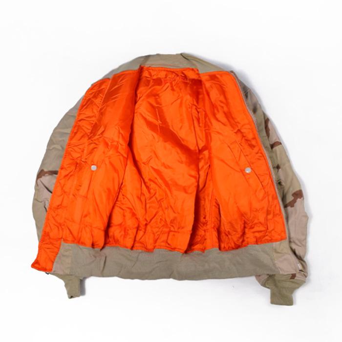 ALPHA 　MADE IN U.S.A フライトジャケット Alpha Industries（アルファ・インダストリーズ） アルファ フライト