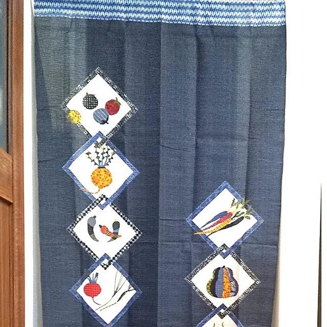 のれん 送料無料 和風 和柄 おしゃれ 和 モダン 暖簾 京野菜 仕切り 安い 目隠し カーテン リビング 人気 季節 和風モダン 送料込み 限定 M1270 01 Nestage 通販 Yahoo ショッピング