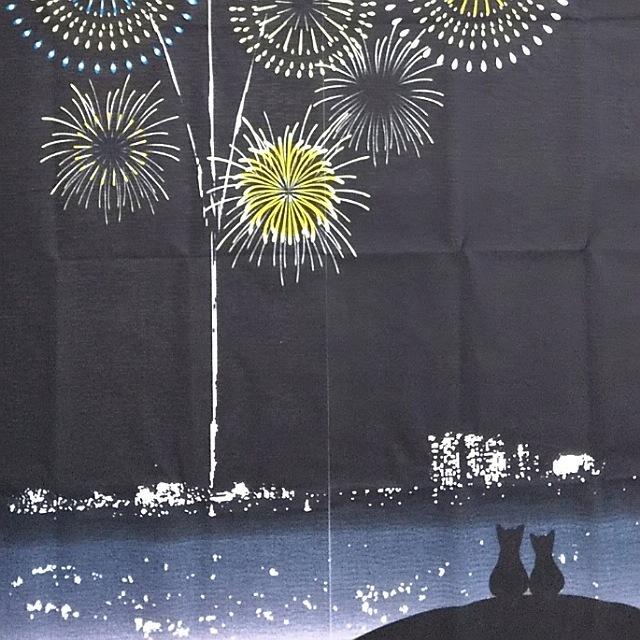 のれん 送料無料 おしゃれ 和風 安い 花火 ねこ 和風モダン 打ち上げ花火 モダン 夜 夏 ネコ 猫 夜景 玄関 階段 リビング カーテン 85 150 Um1102 01 Nestage 通販 Yahoo ショッピング