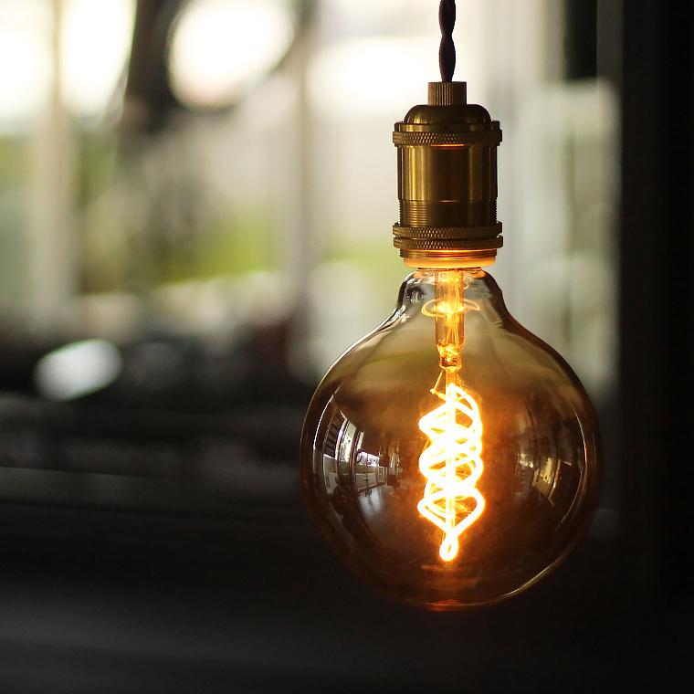 E26 3m コンセント パワーソケットコード ペンダントライト 真鍮ゴールド コンセントプラグ 真鍮ソケット 吊り下げ照明 おしゃれ レトロ アンティーク 1灯 日本 E26ps300 Life Is 通販 Yahoo ショッピング